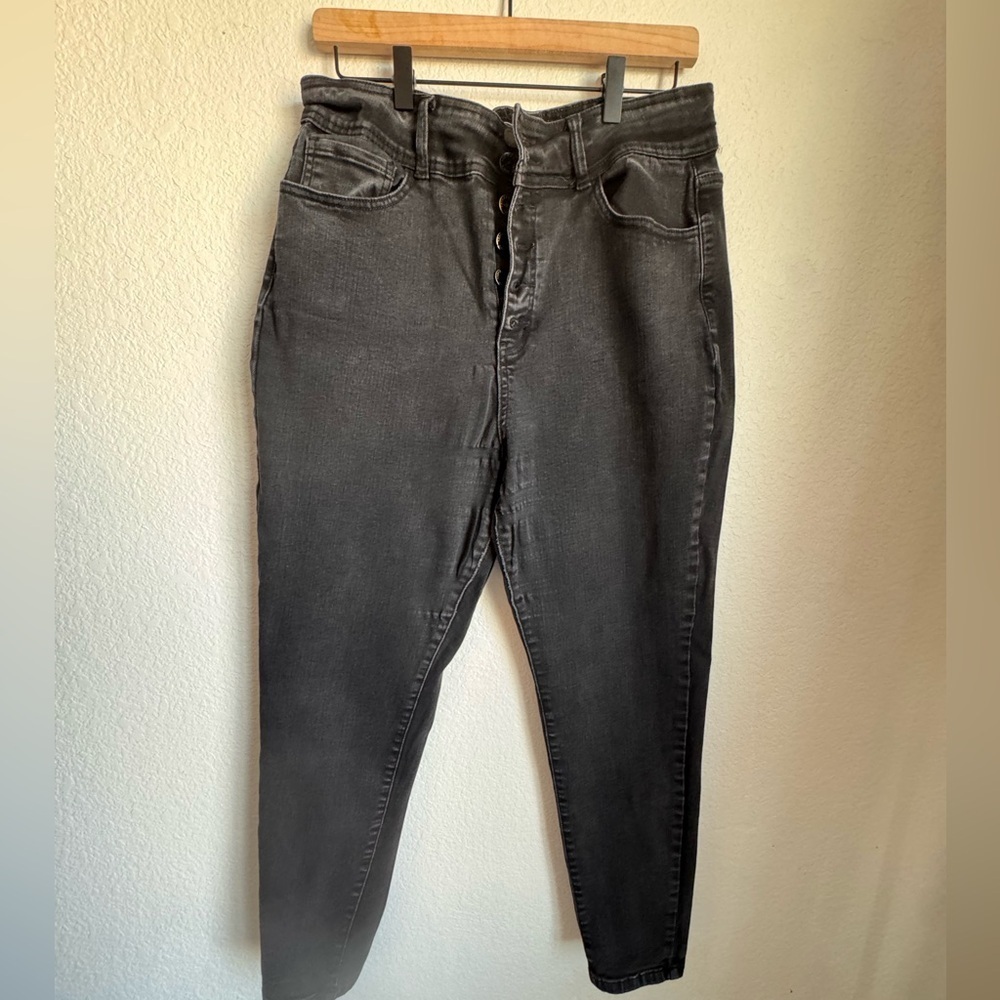 Kancan Signature Button Up Curvy Jeans
